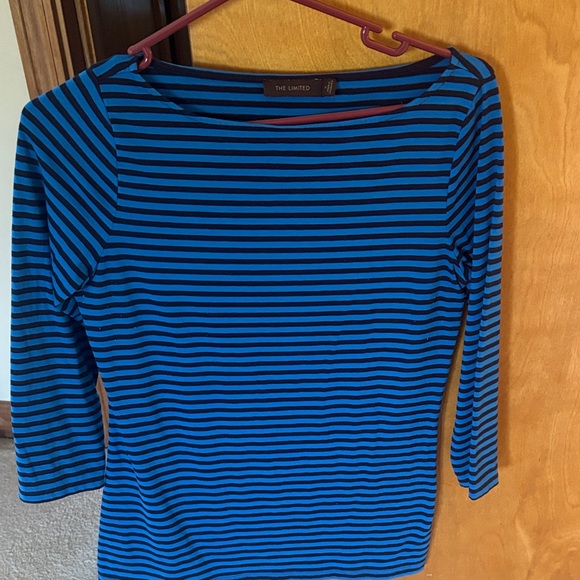 The Limited Tops - Vintage The Limited Women's Black and Blue Striped 3/4 sleeve top